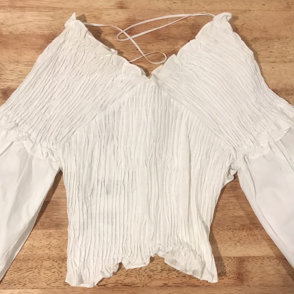 The cutest white rushed cropped blouse XS - Picture 5 of 7